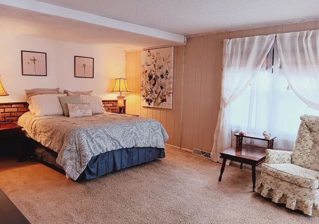 Photo of Bedroom in Batavia