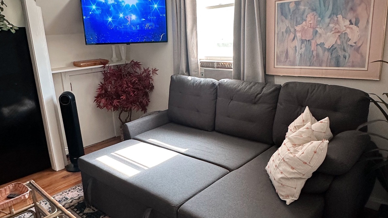 Photo of Livingroom in Clintondale