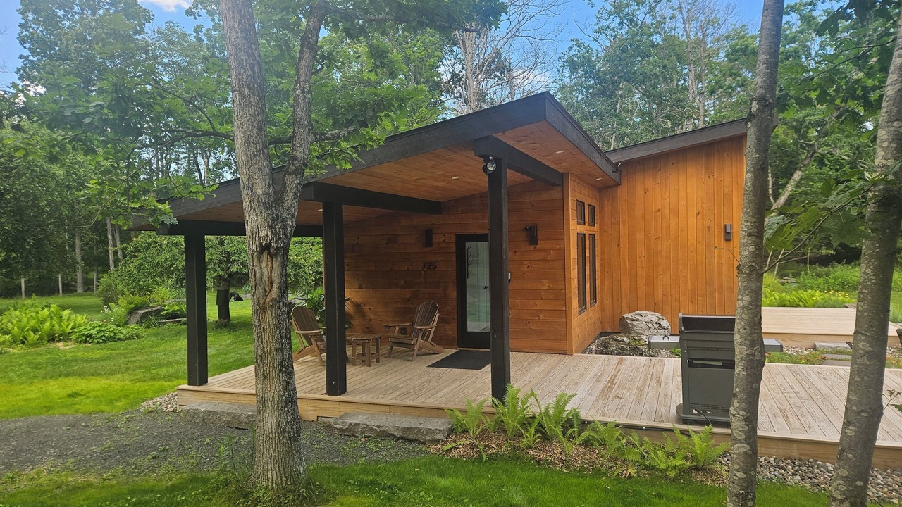Photo of Patio Balcony in West Hurley