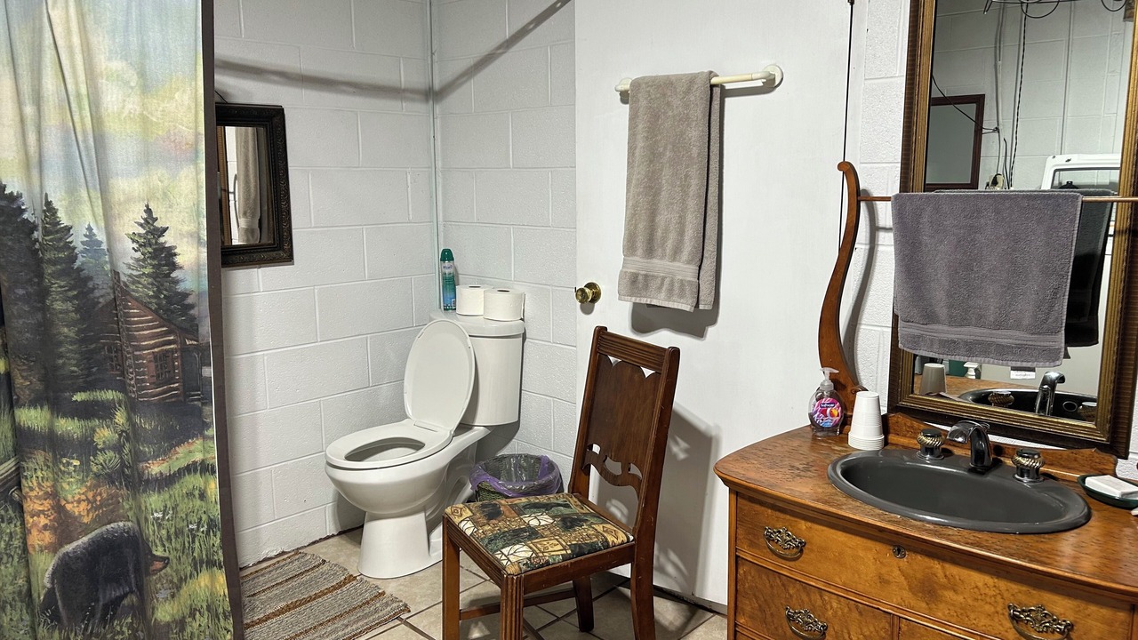 Photo of Bathroom in Upper Tract