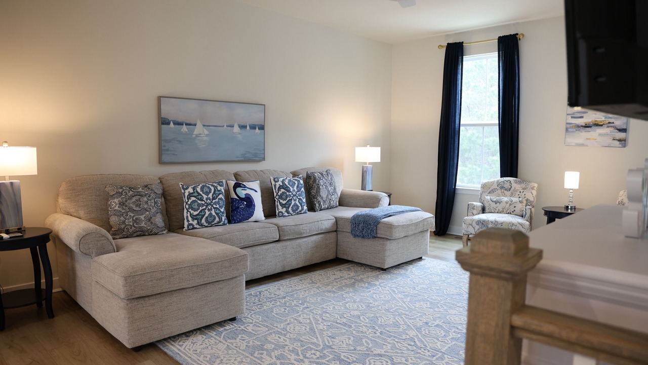 Photo of Livingroom in Bayside