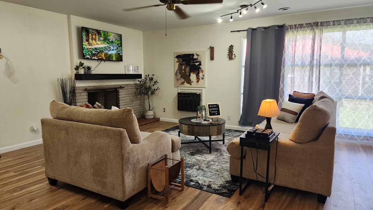 Photo of Livingroom in Ironton