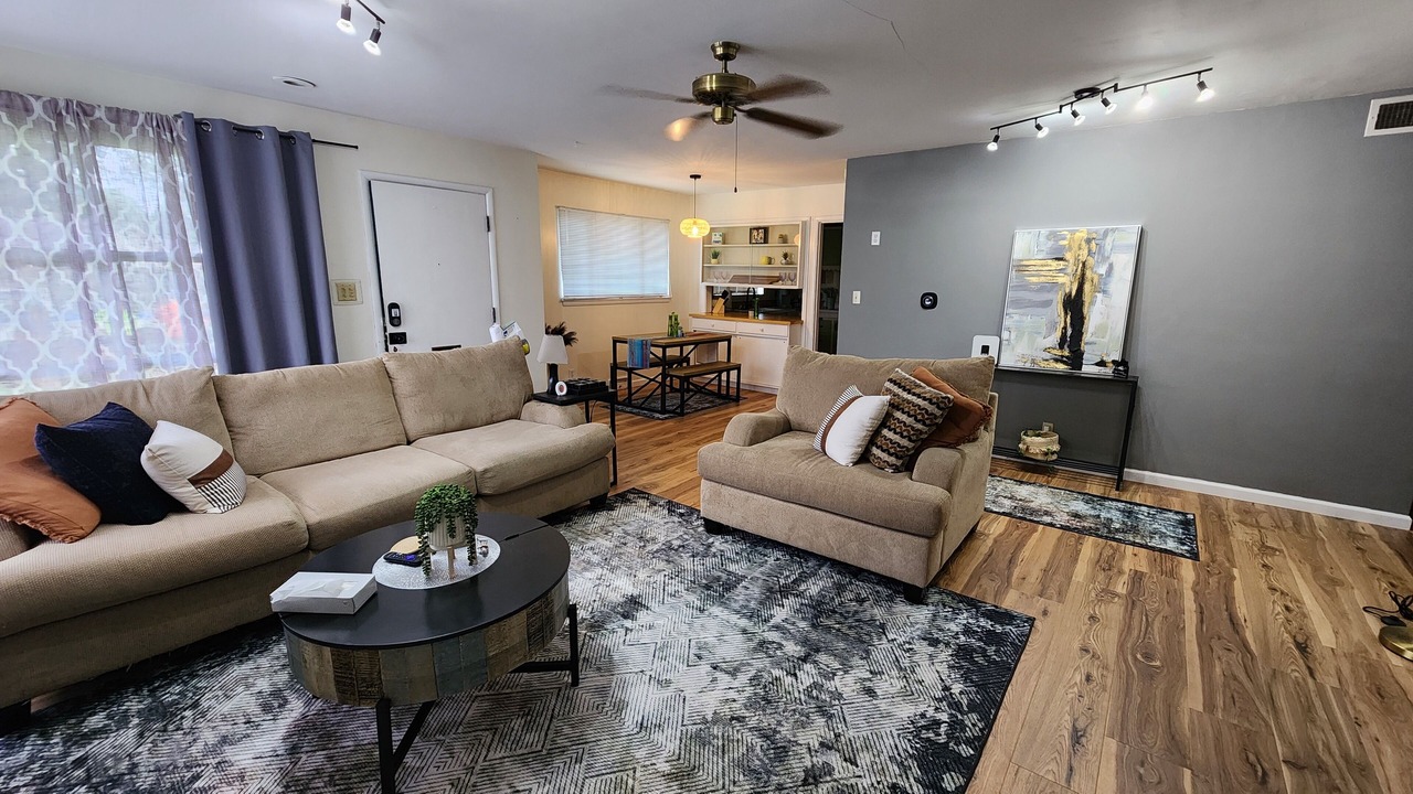 Photo of Livingroom in Ironton