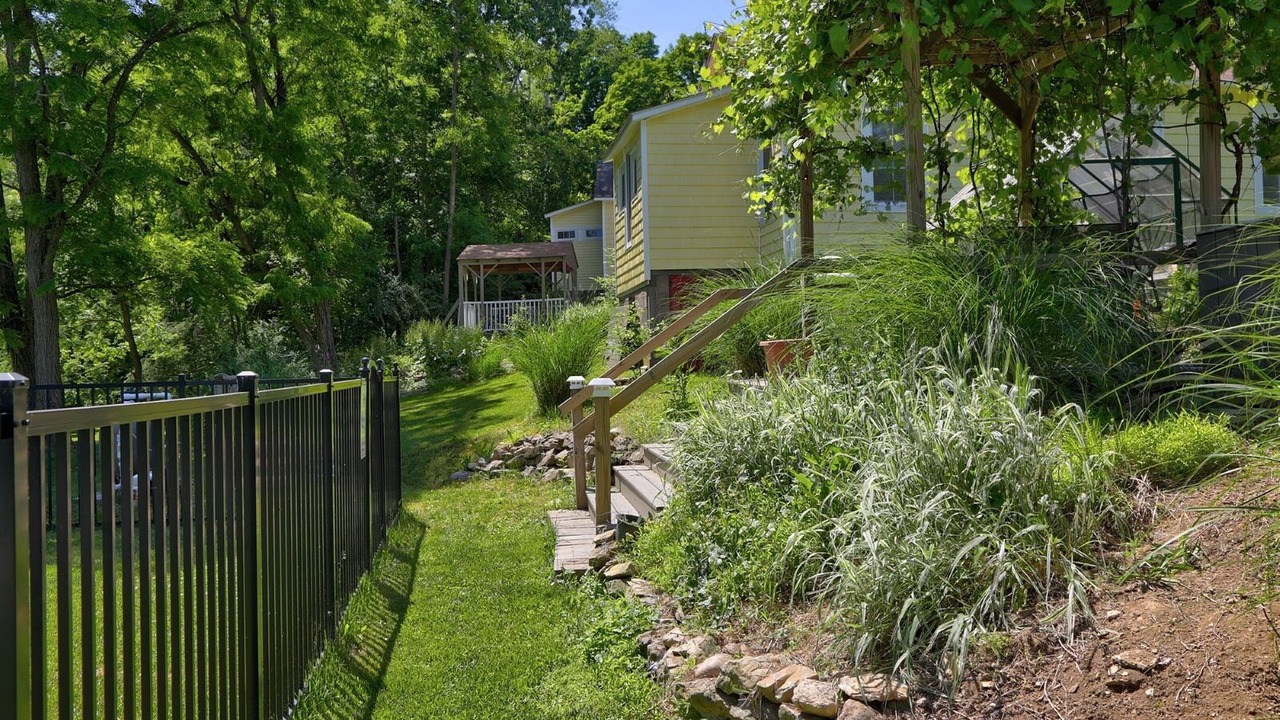 Photo of Outdoor in Amenia