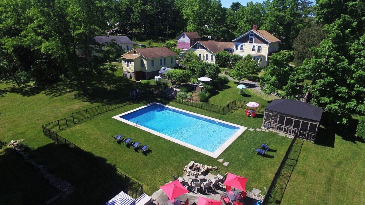 Photo of Outdoor in Amenia