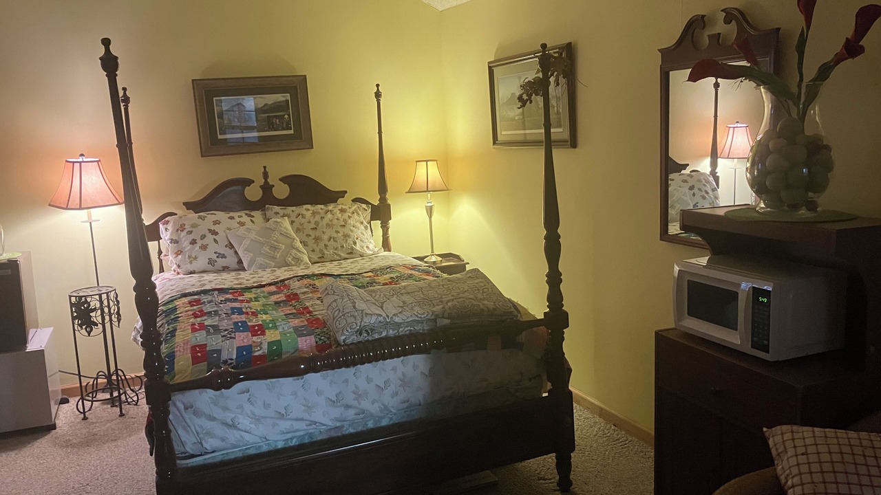 Photo of Bedroom in Pilot Mountain