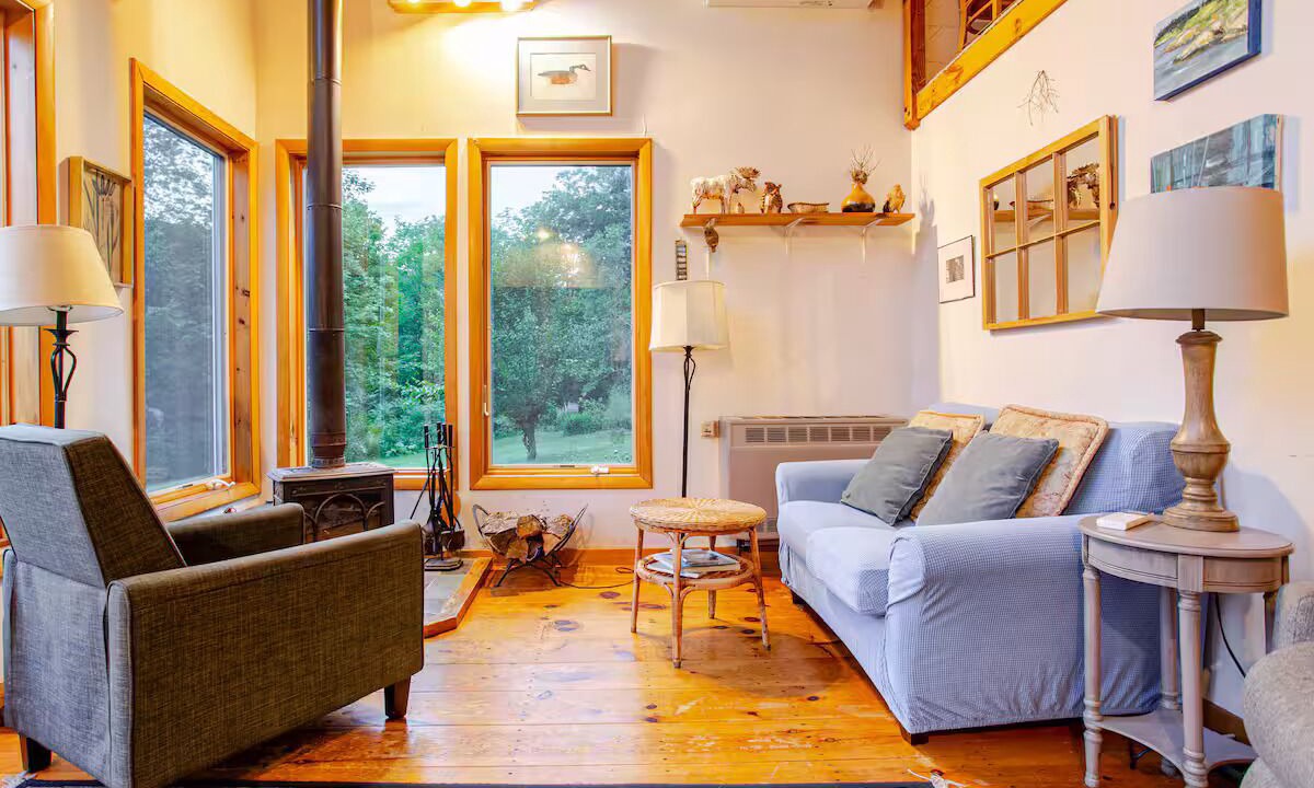 Photo of Livingroom in Hancock