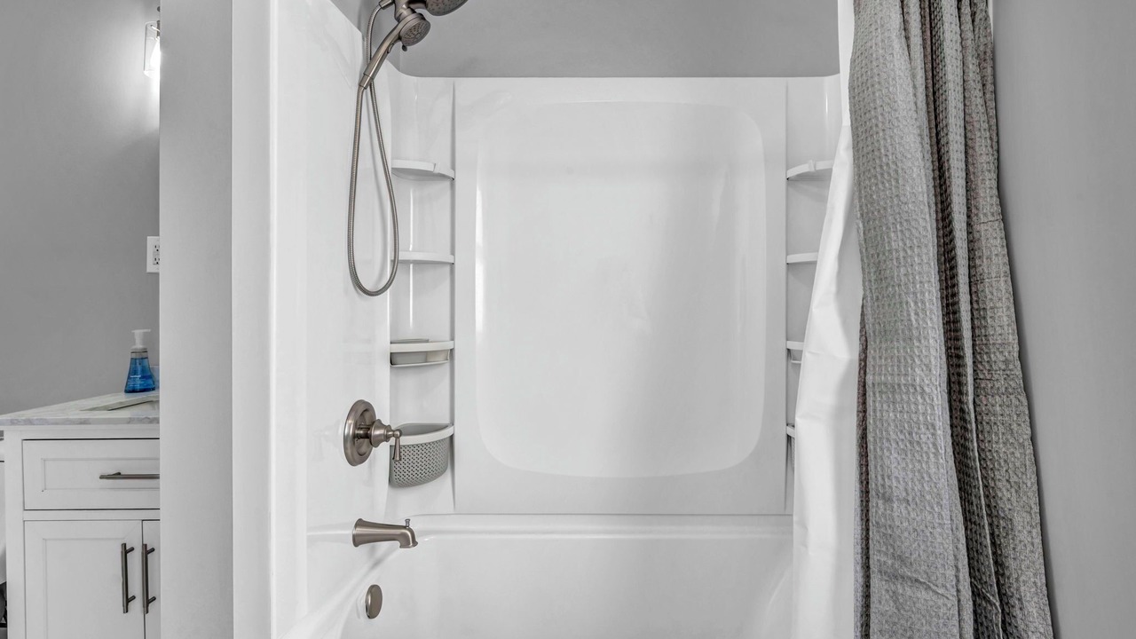 Photo of Bathroom in Elyria