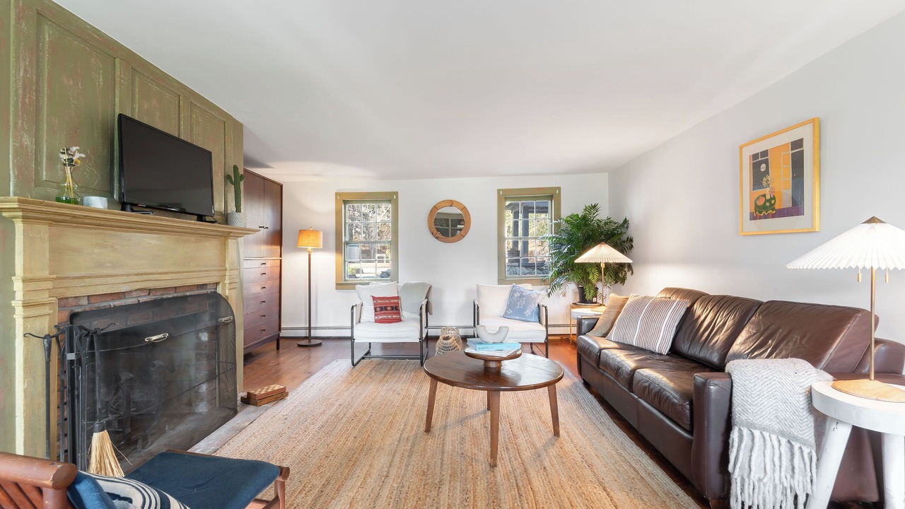 Photo of Livingroom in Putnam Valley