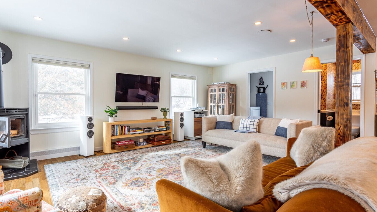Photo of Bedroom in Roscoe