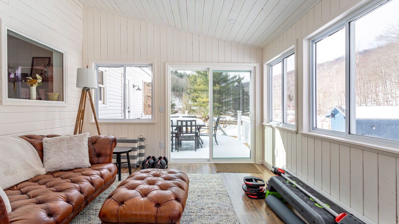 Photo of Bedroom in Roscoe