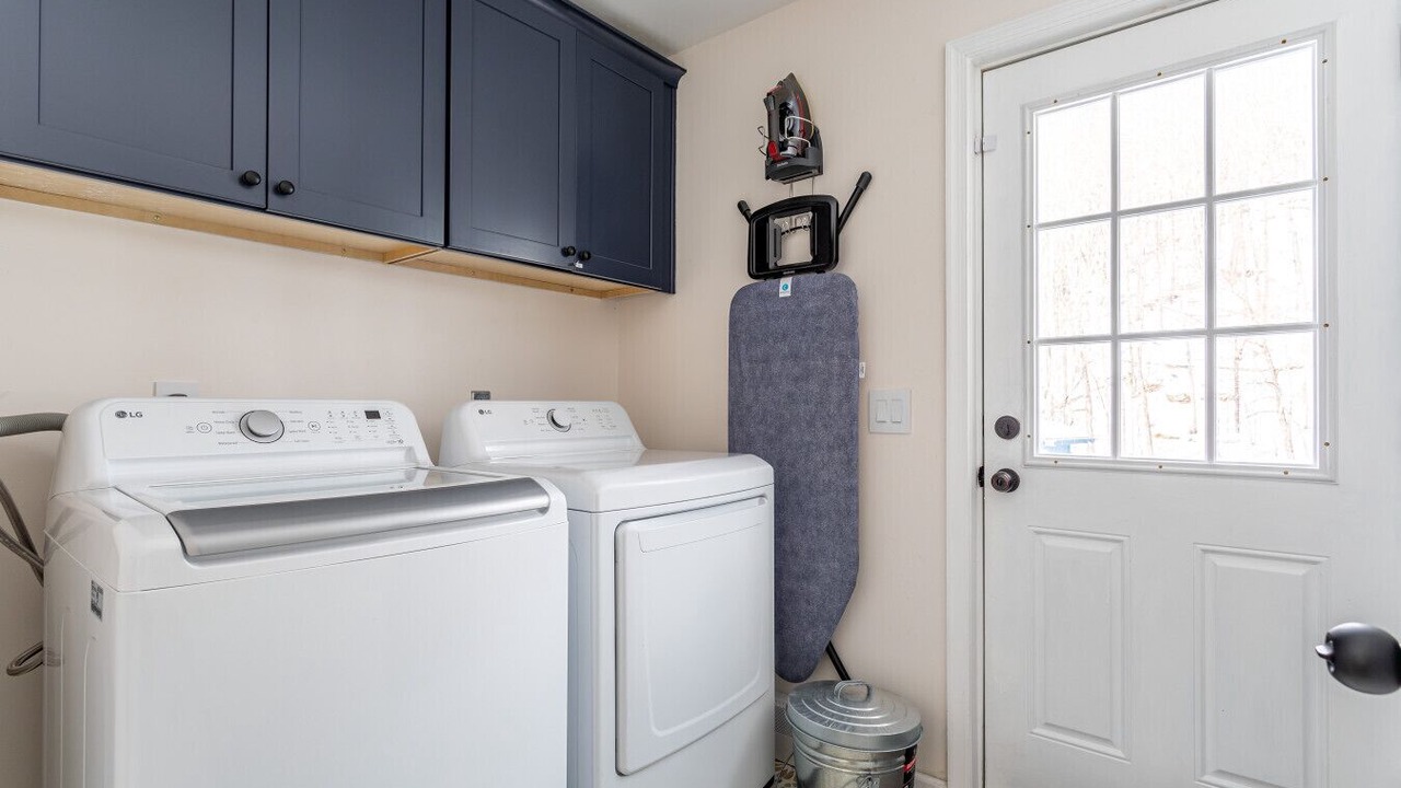 Photo of Bedroom in Roscoe