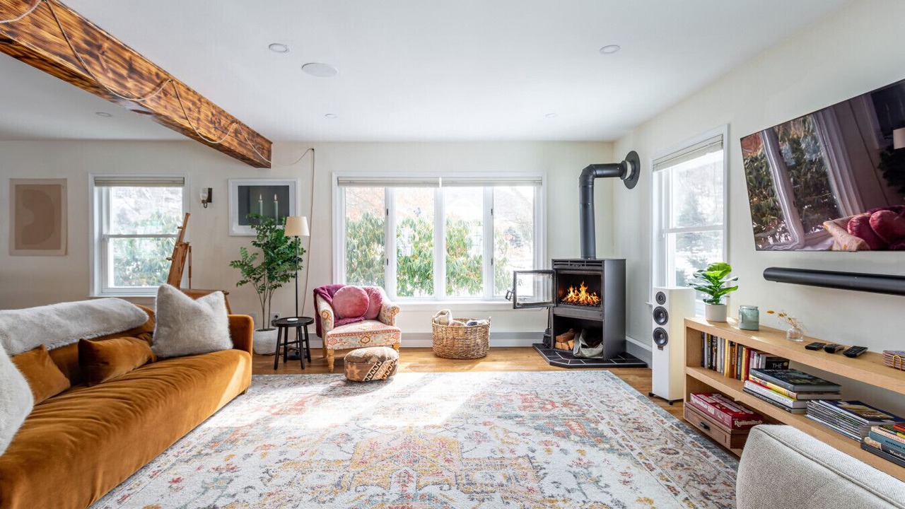Photo of Bedroom in Roscoe