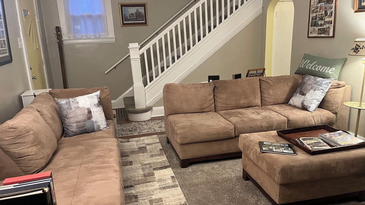 Photo of Livingroom in Wheeling