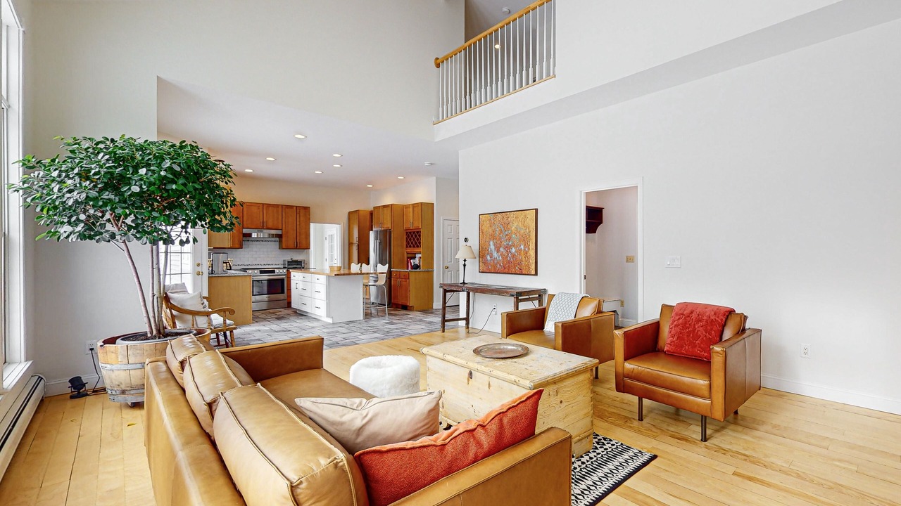 Photo of Livingroom in South Burlington