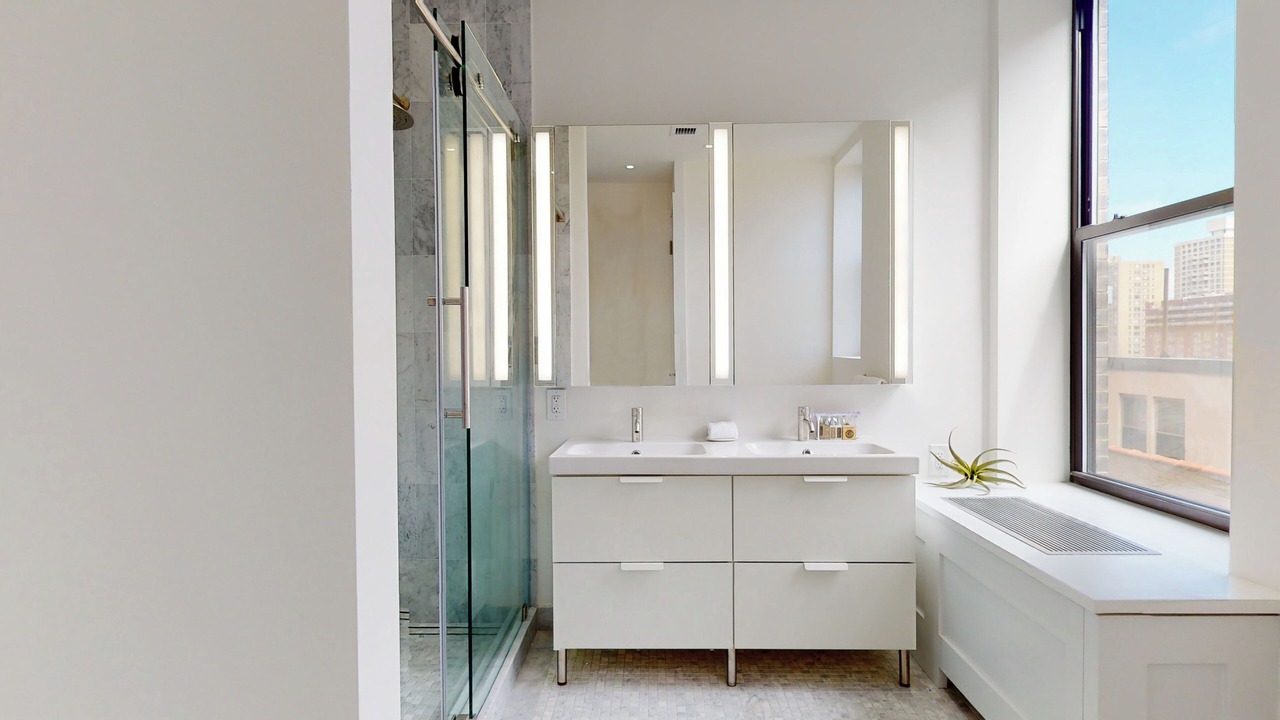 Photo of Bathroom in Central Park West