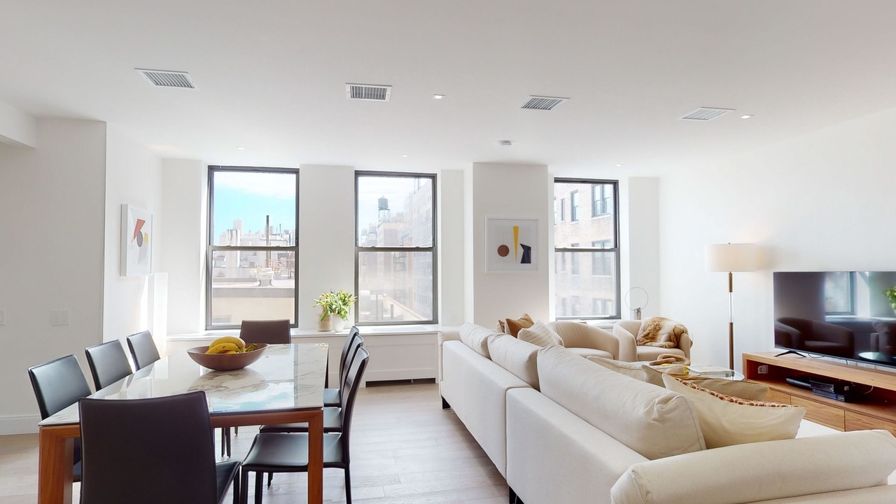 Photo of Livingroom in Central Park West