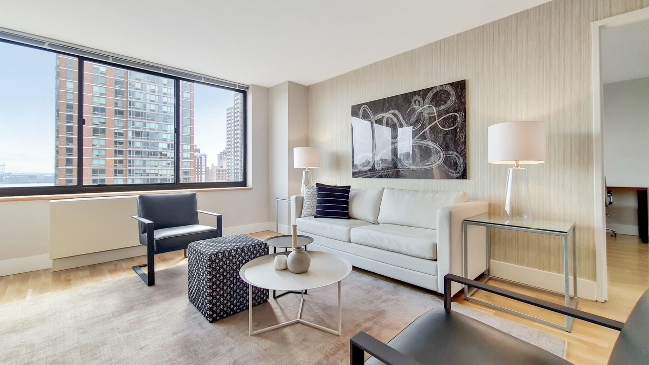 Photo of Livingroom in Central Park North