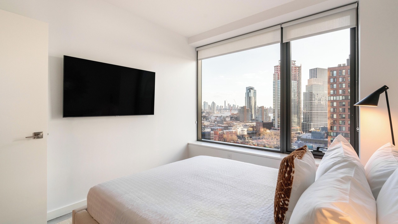 Photo of Bedroom in Hunters Point