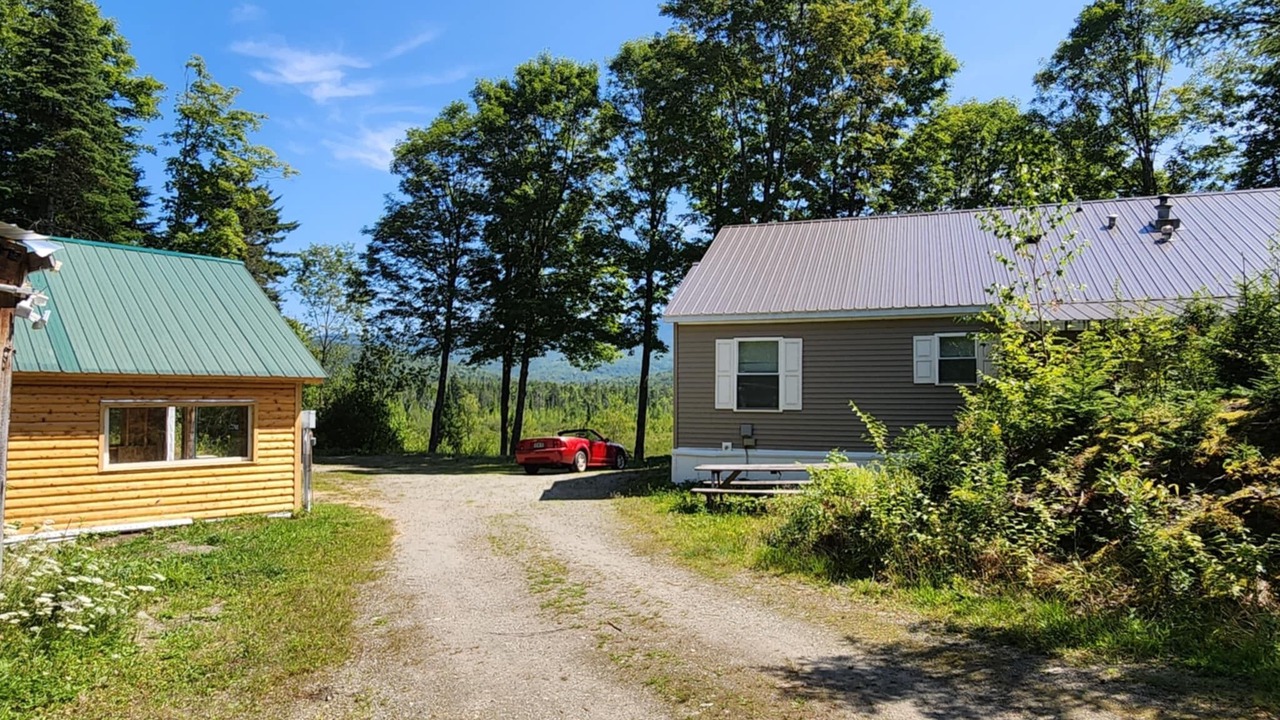 Photo of Others in Green Mountains