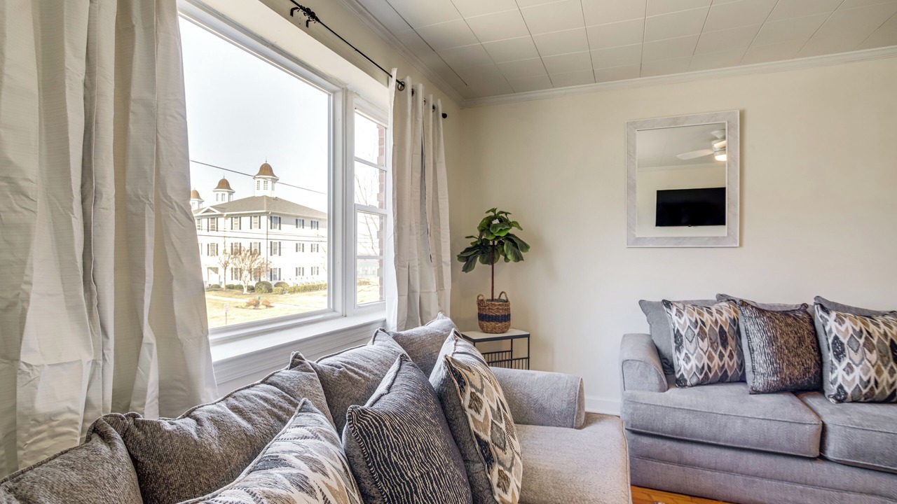Photo of Livingroom in Cambridge