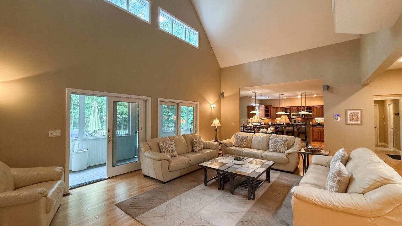 Photo of Livingroom in North Conway