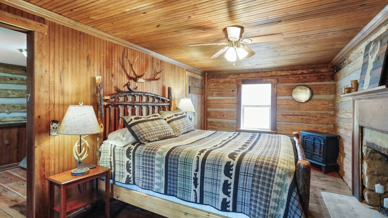 Photo of Bedroom in Augusta