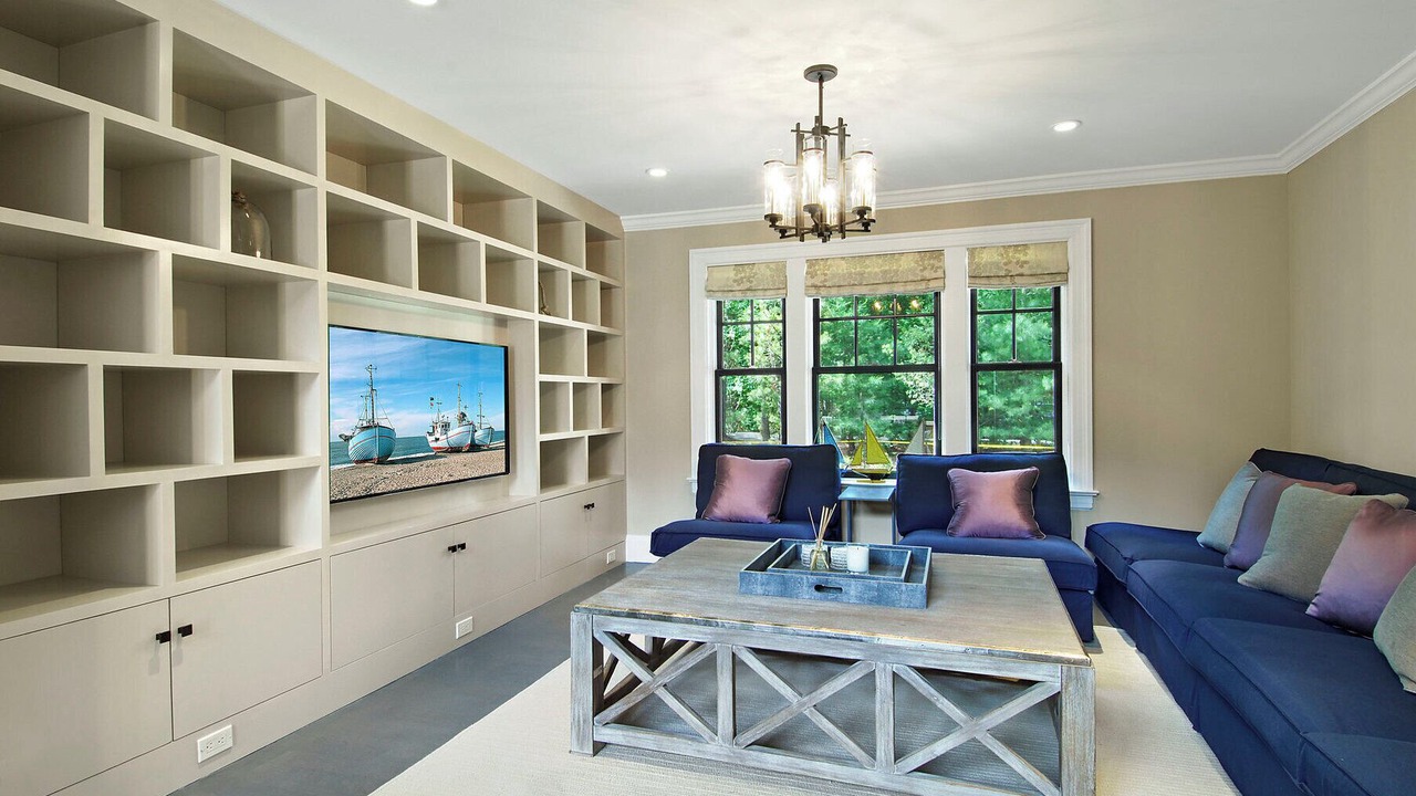 Photo of Livingroom in Wainscott