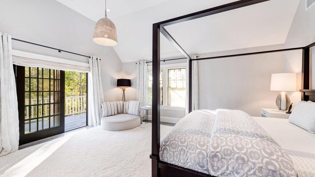 Photo of Bedroom in Wainscott