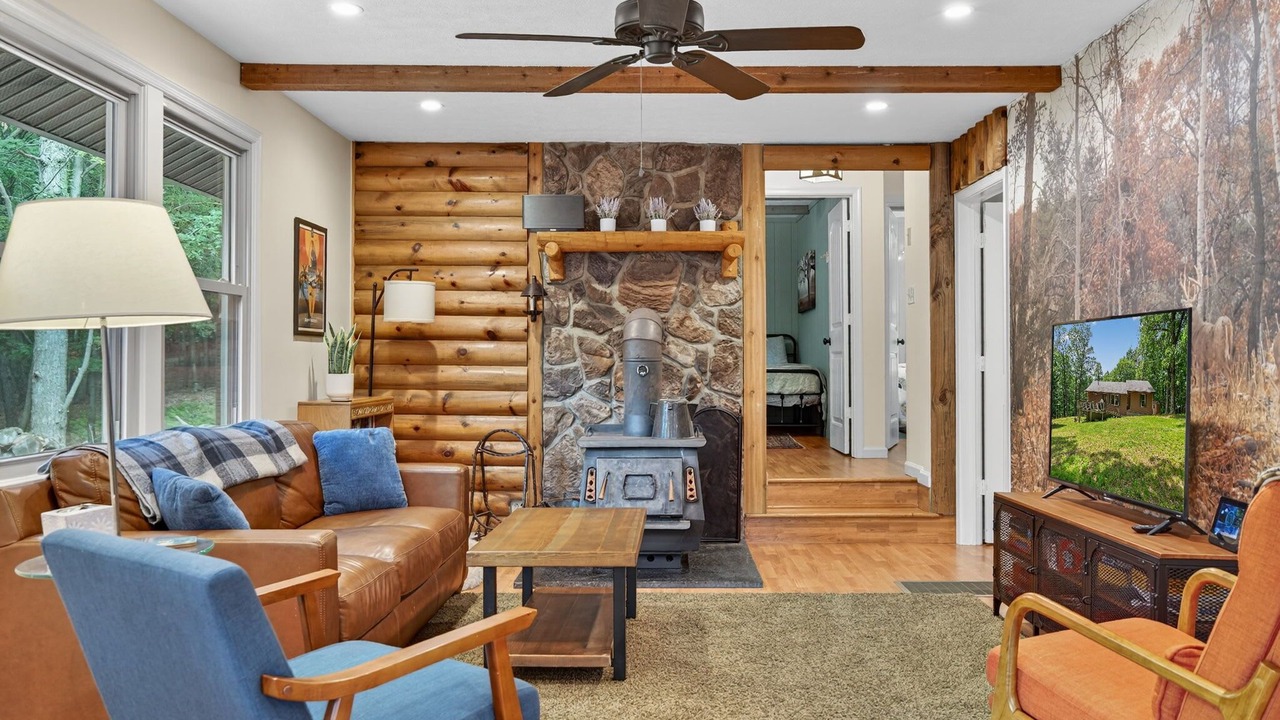 Photo of Livingroom in South Fork