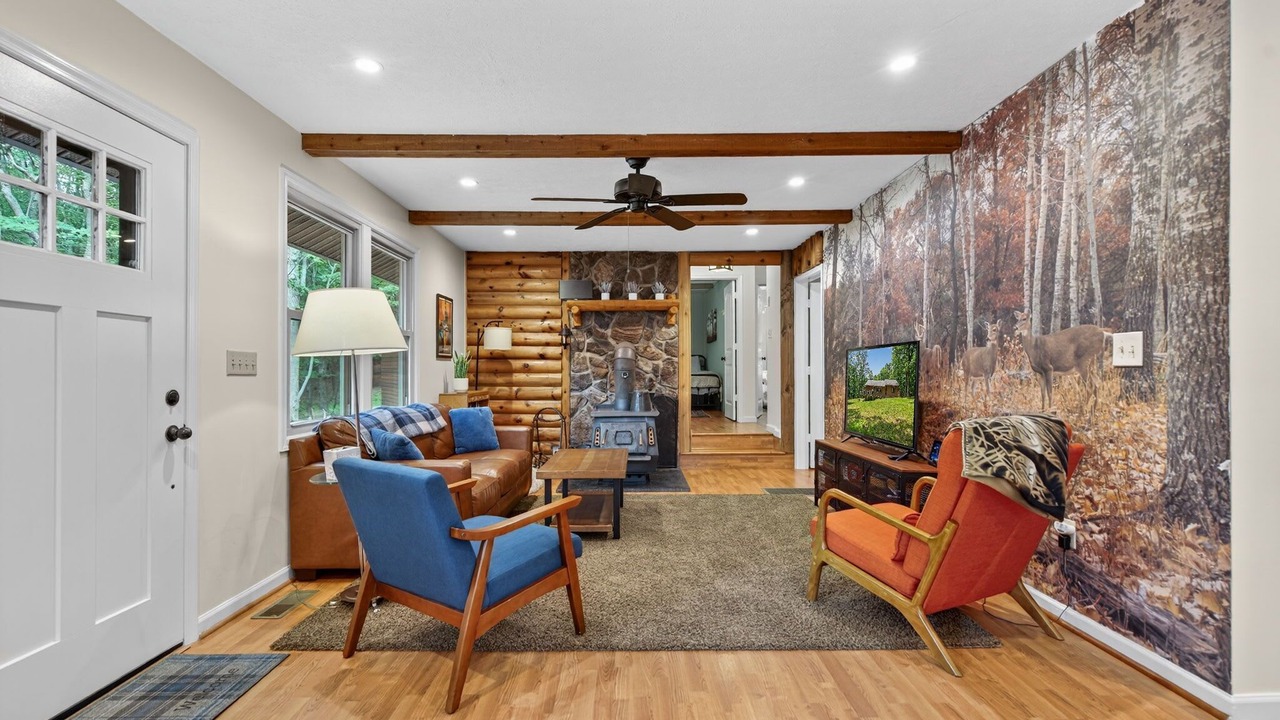 Photo of Livingroom in South Fork