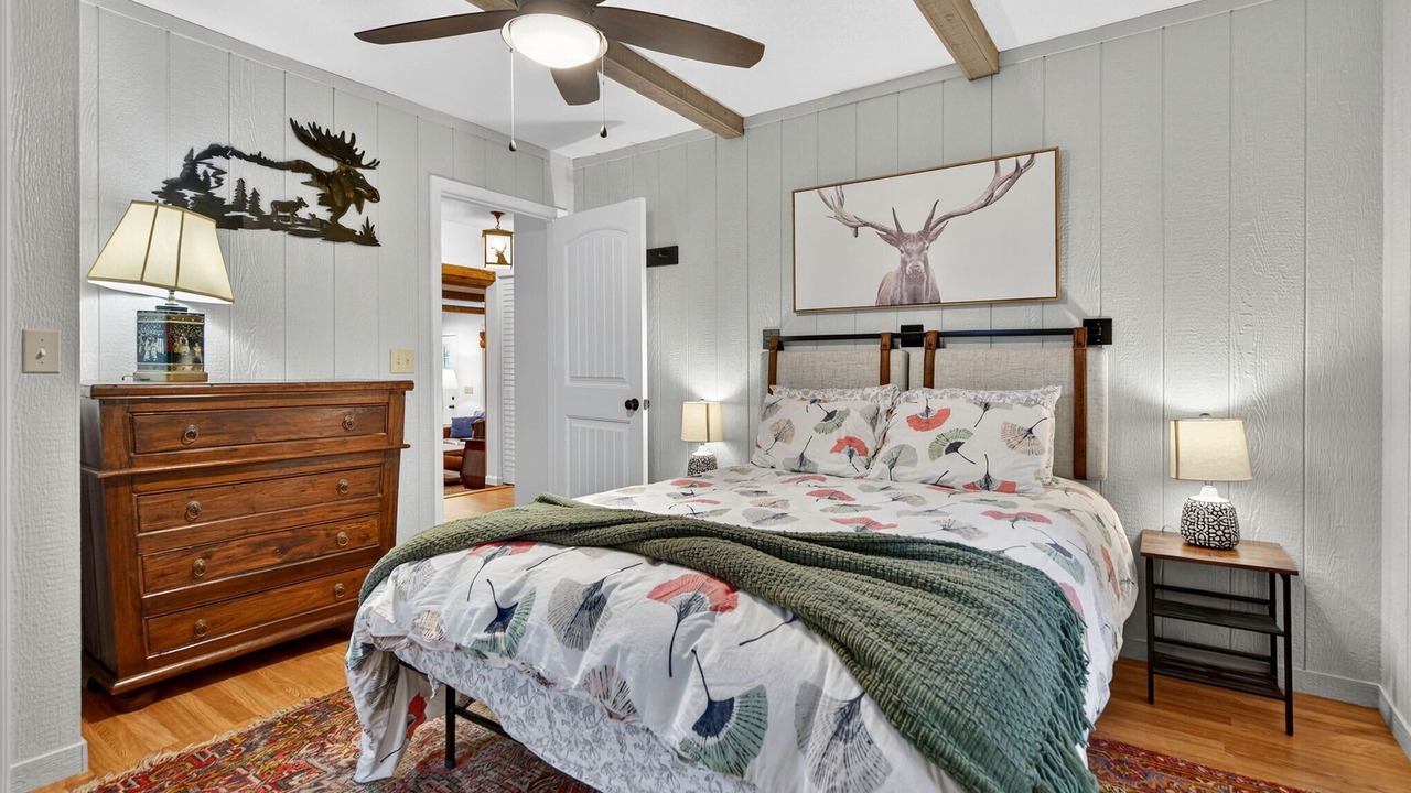 Photo of Bedroom in South Fork