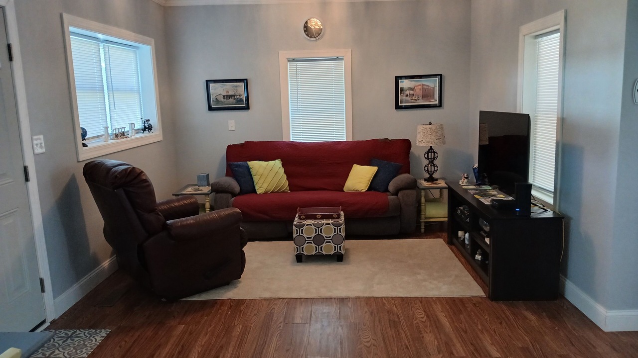 Photo of Livingroom in Mount Airy