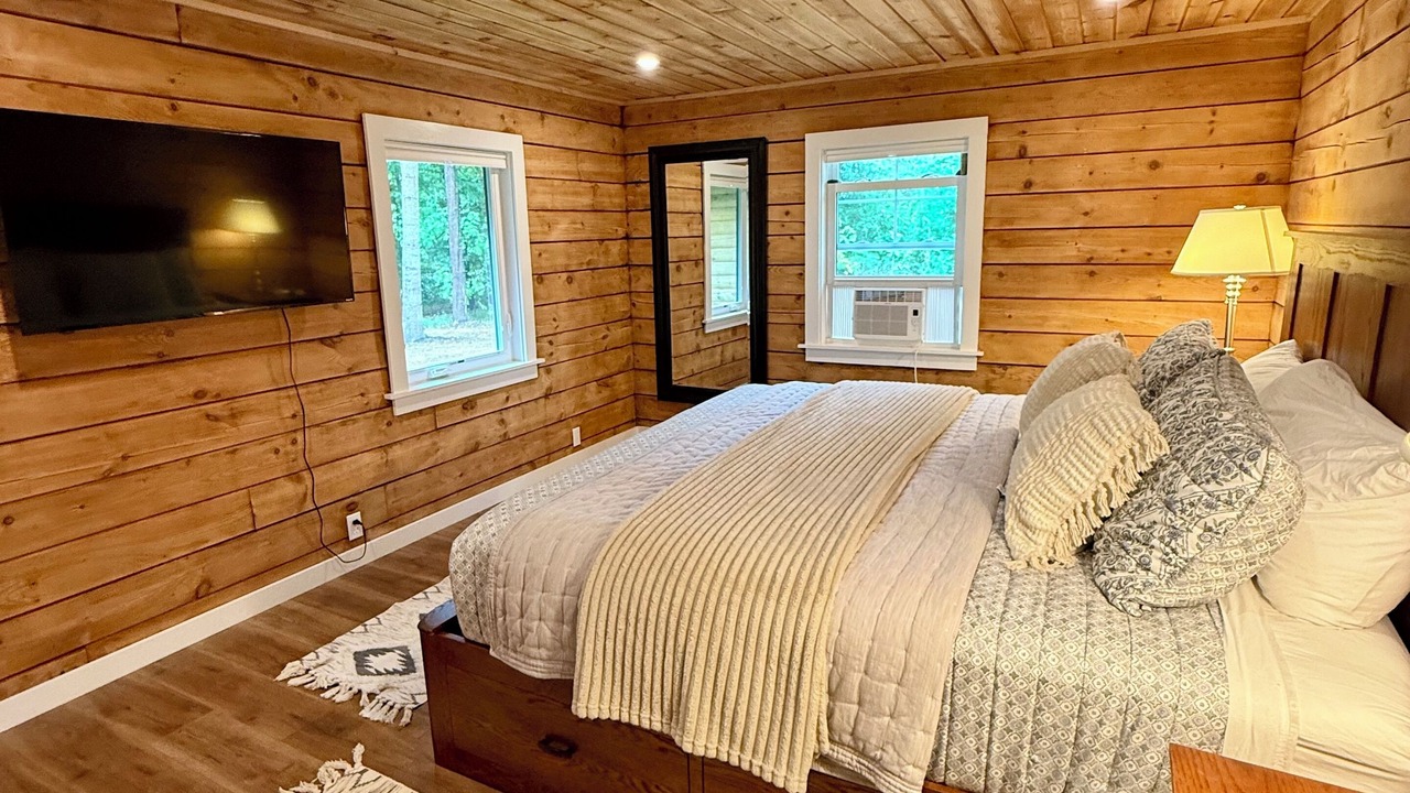 Photo of Bedroom in Bartlett