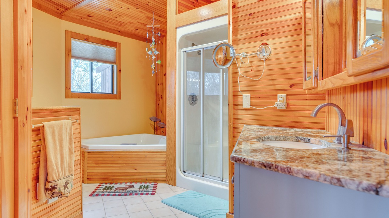 Photo of Bathroom in The Bays