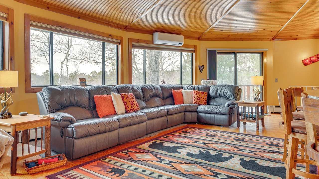 Photo of Livingroom in The Bays