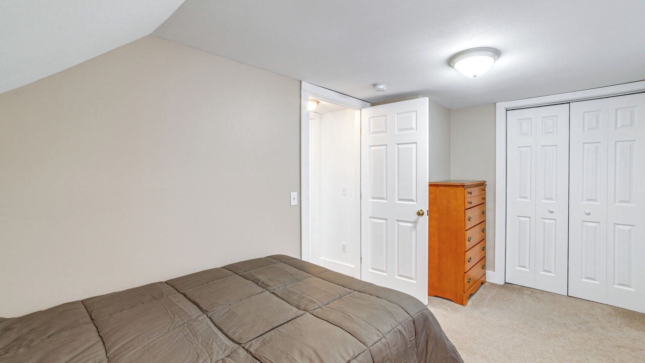 Photo of Bedroom in Munsons Corners