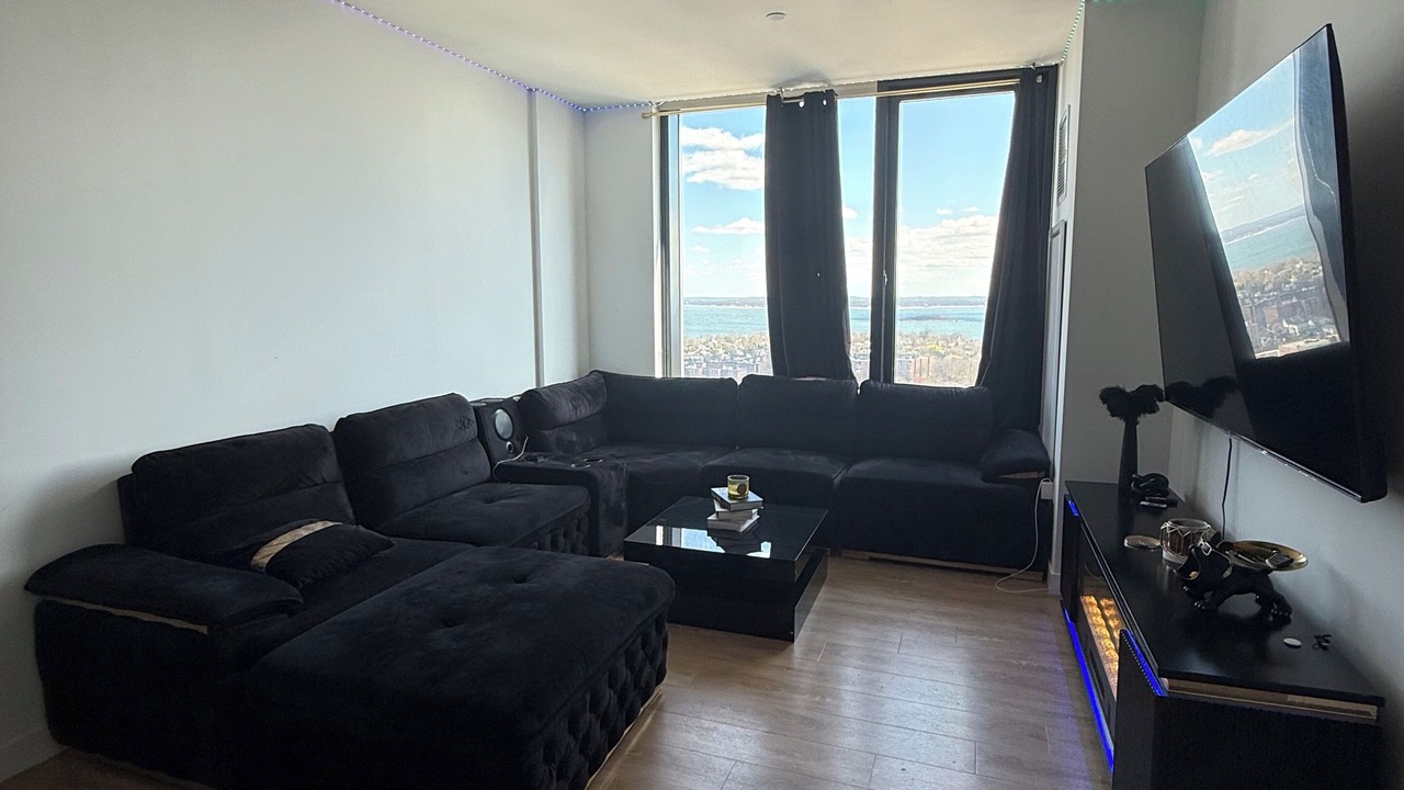 Photo of Livingroom in New Rochelle