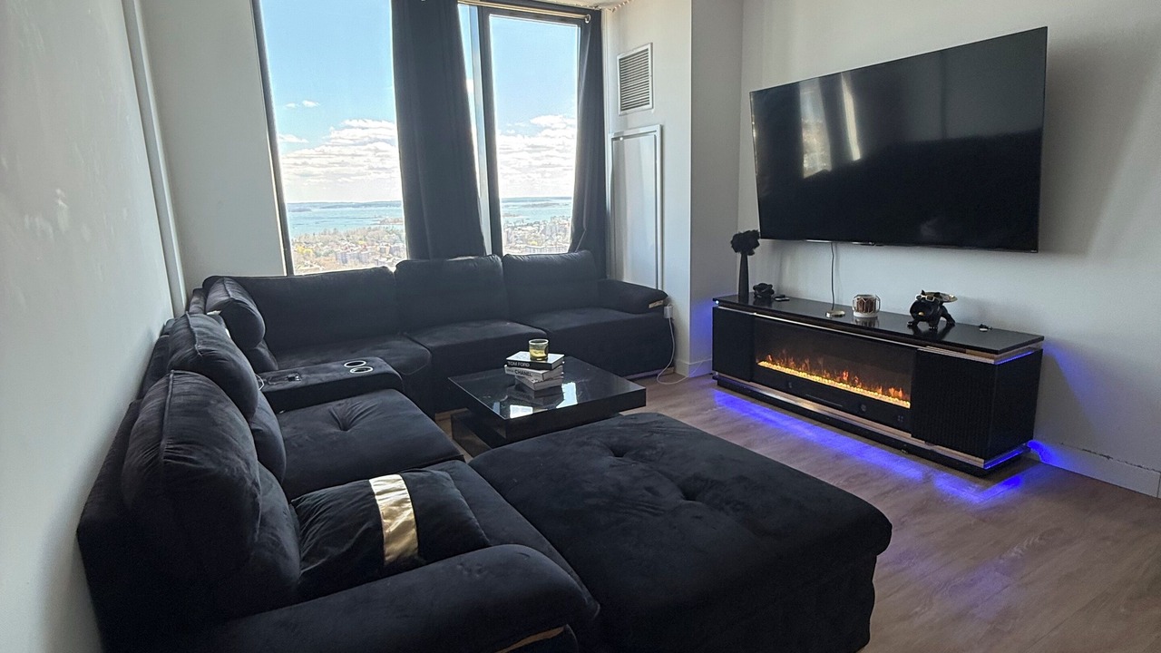 Photo of Livingroom in New Rochelle