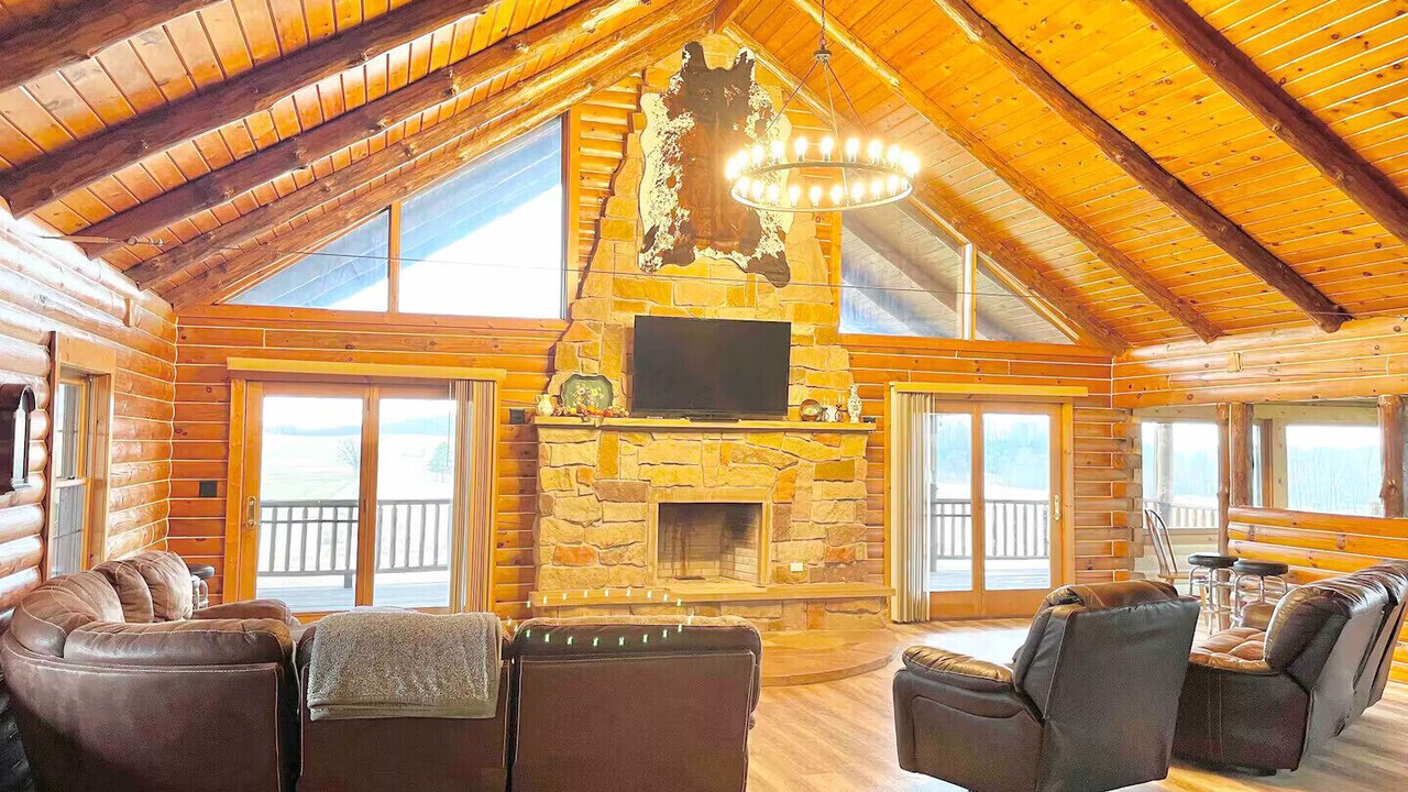 Photo of Livingroom in Bladensburg