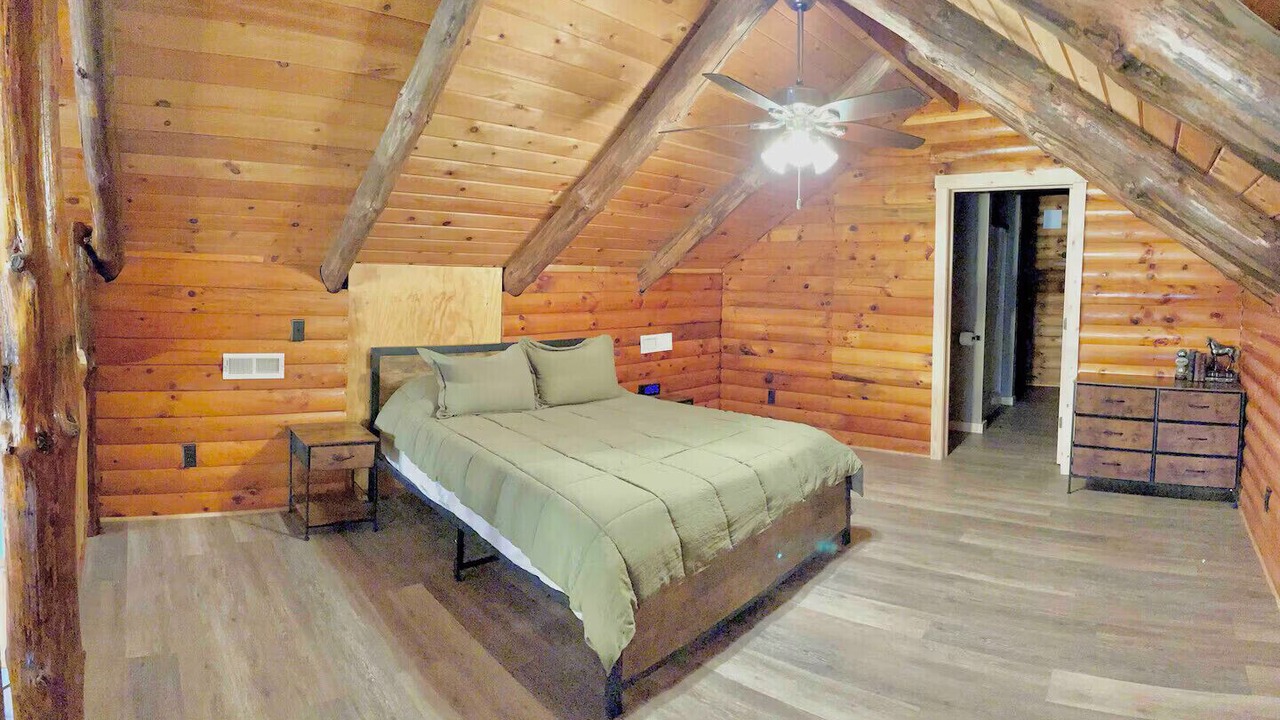 Photo of Bedroom in Bladensburg