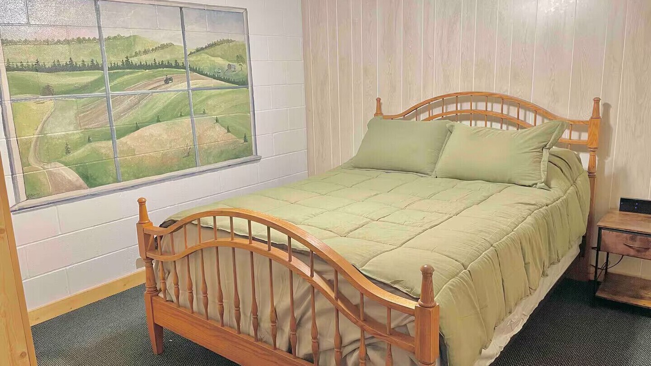 Photo of Bedroom in Bladensburg