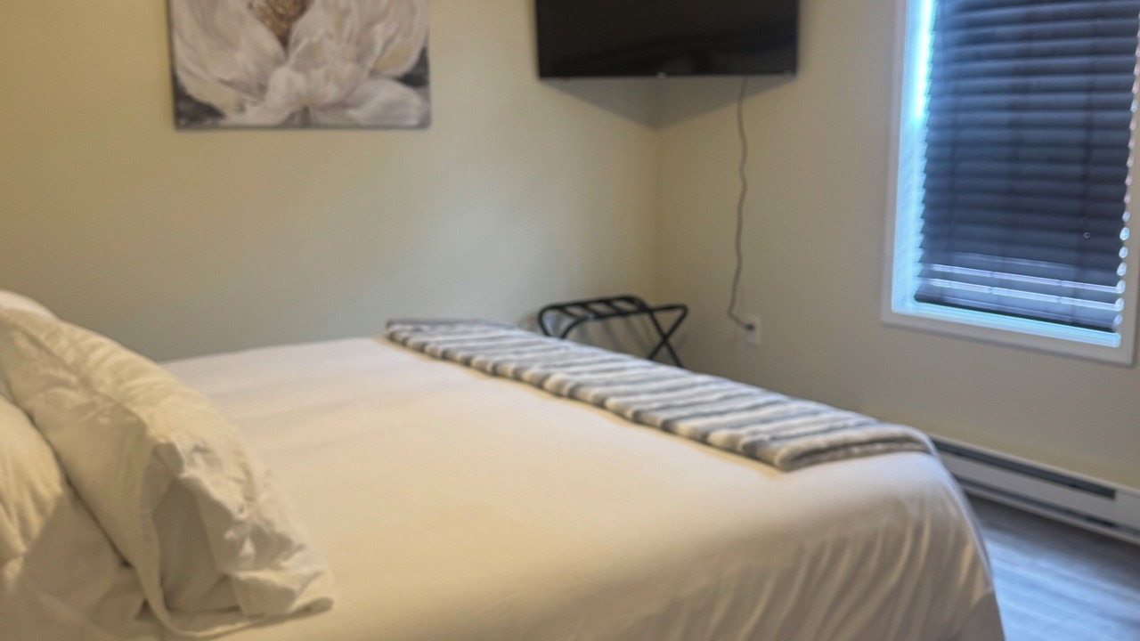 Photo of Bedroom in Boonville