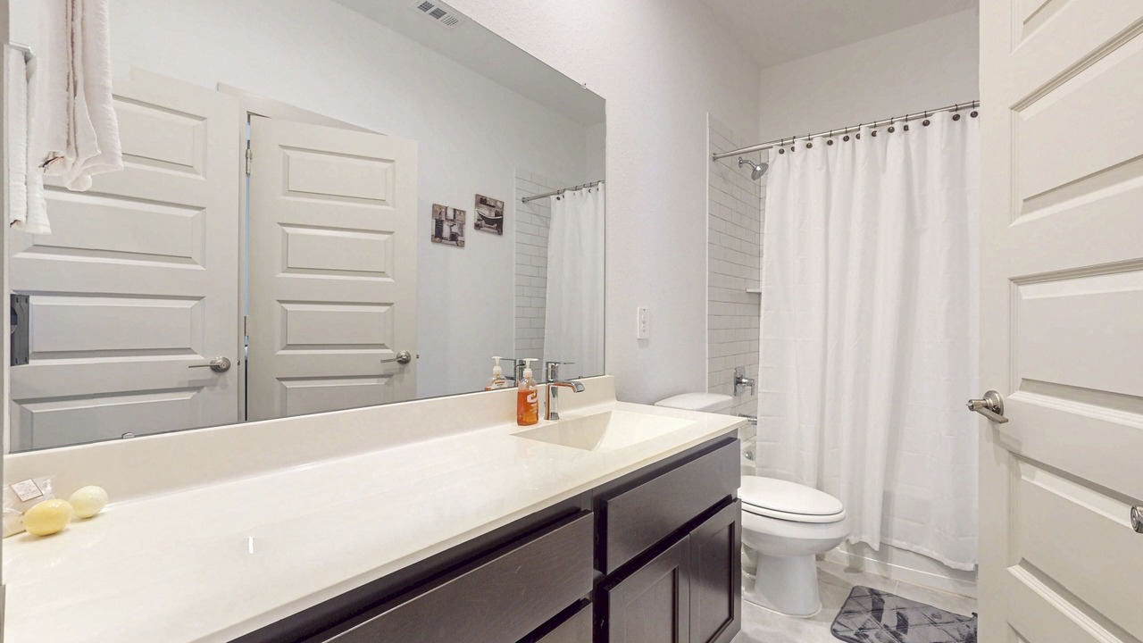 Photo of Bathroom in League City