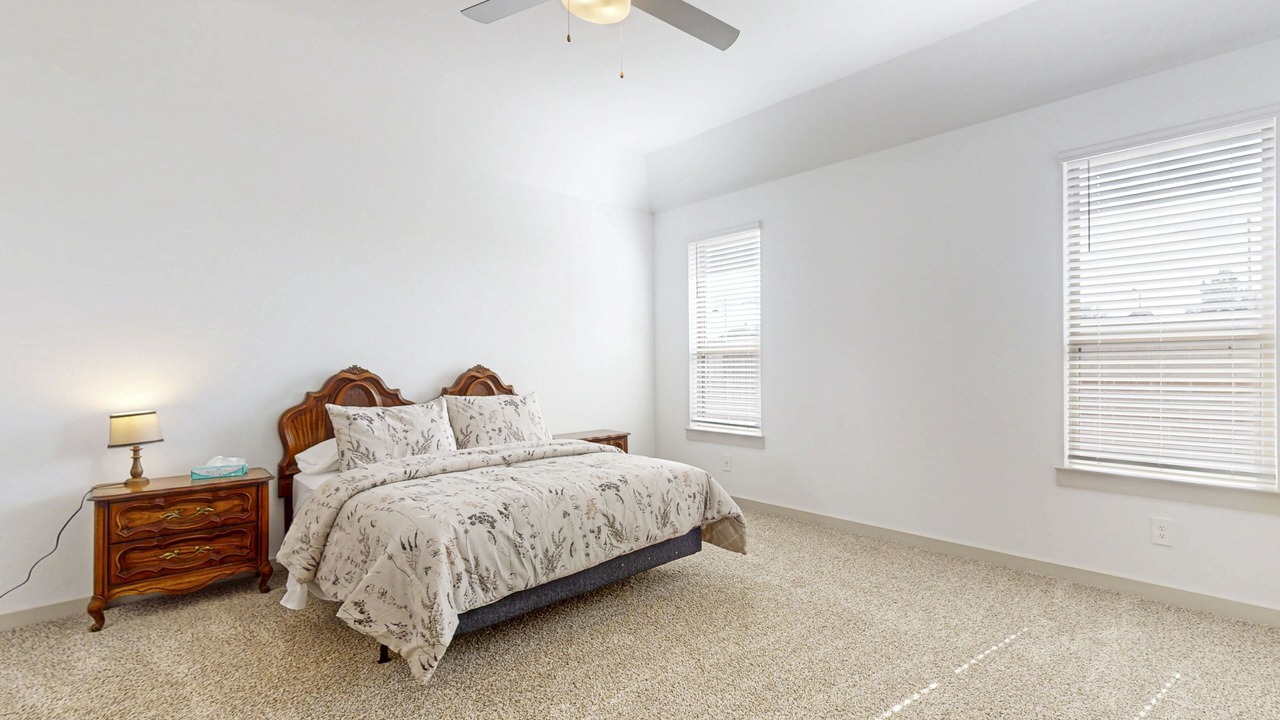 Photo of Bedroom in League City