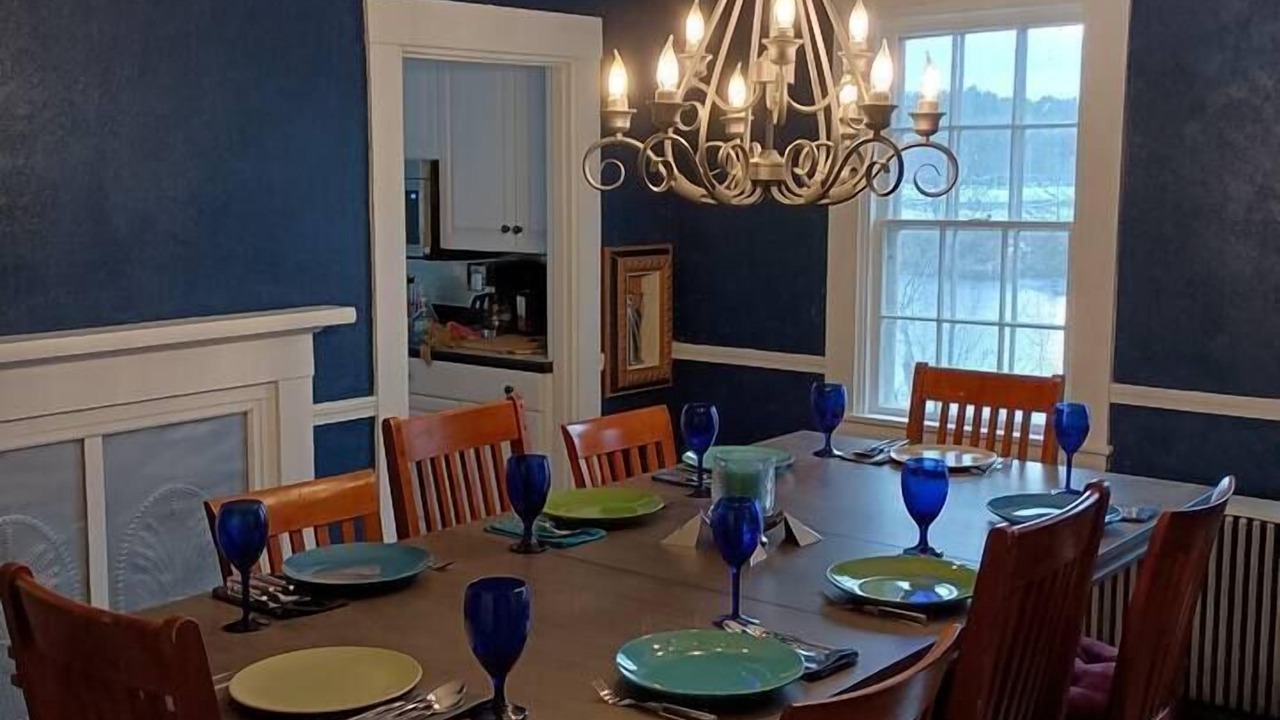 Photo of Livingroom in Rumford Point