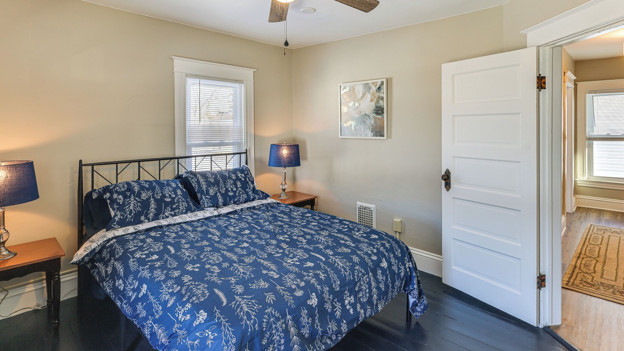 Photo of Bedroom in Glens Falls