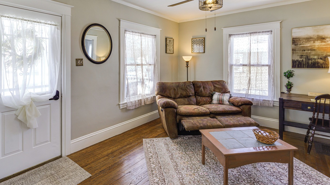Photo of Bedroom in Glens Falls