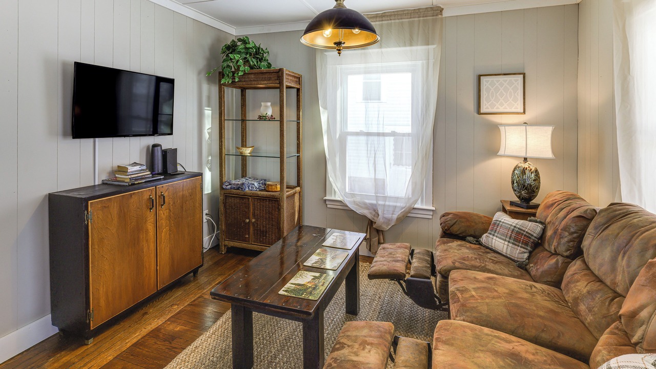 Photo of Livingroom in Glens Falls