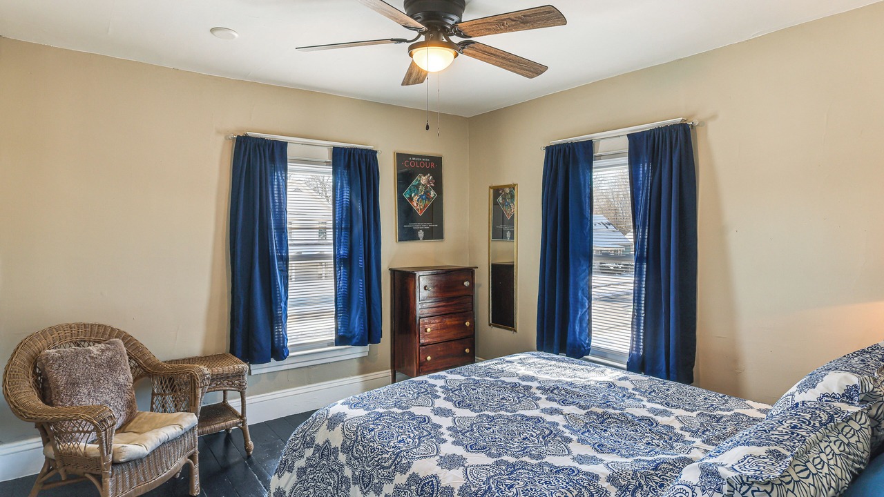 Photo of Bedroom in Glens Falls